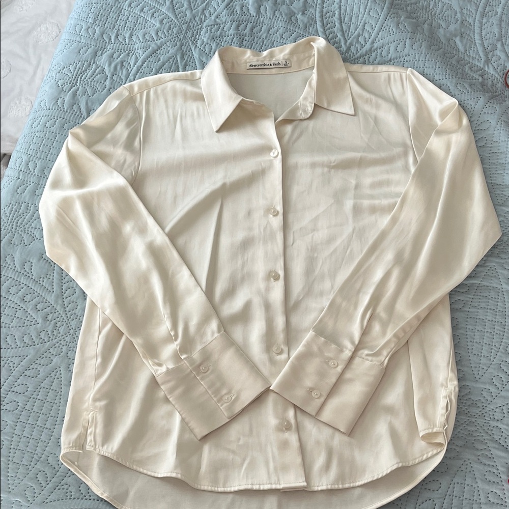 Abercrombie & Fitch Ivory Button-Up Blouse